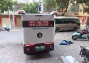 哗！北流街惊现无人快递配送"机器人"