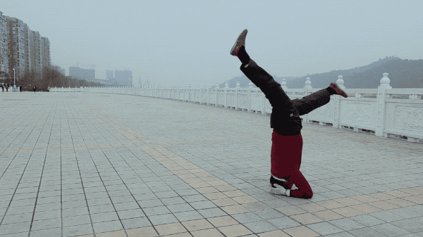 E9CF5BE6688DA7331C7D2D33977E2E8B2A400B93_size1906_w600_h337.gif