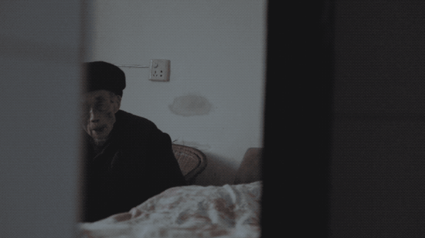 F40CB7C3FFDC00A9B771A054F7DF5AFC4384D677_size1644_w600_h337.gif